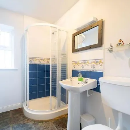 Дом отдыха The Haven Dingle, Self Catering